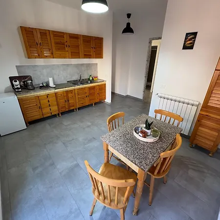 Pensión 55 - Centocelle Near Metro C Roma