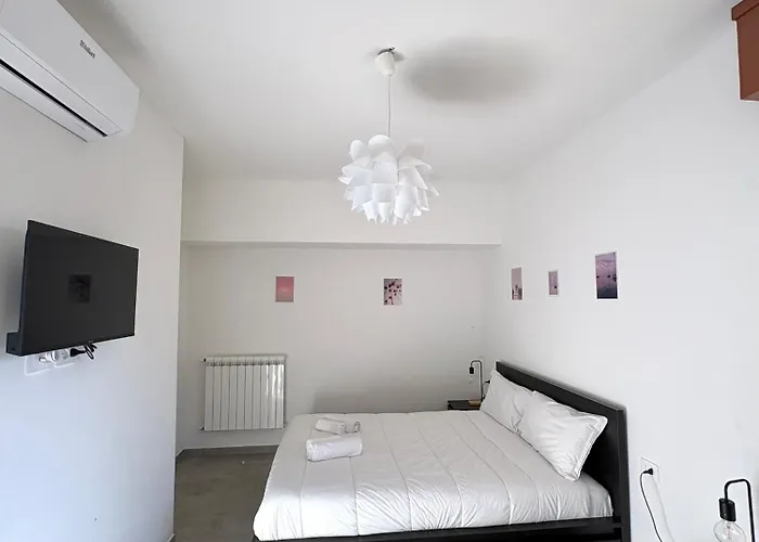 Pensión 55 - Centocelle Near Metro C Roma