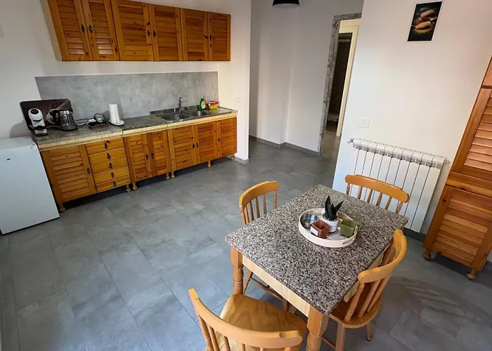 Pensión 55 - Centocelle Near Metro C Roma